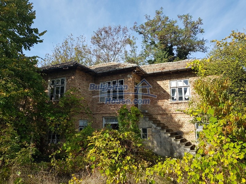 Houses for sale near Targovishte - 12989