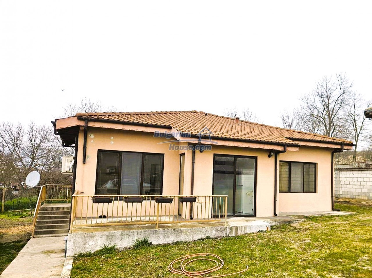 Houses for sale near Varna - 15519